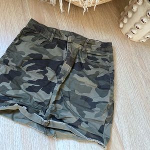 Camo Mini skirt